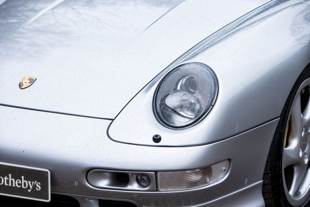 ¿Por qué este viejo Porsche 911 podría venderse por 400.000 euros? 27 Motor16 Porsche 911 Turbo S 993 1997 10 Motor16