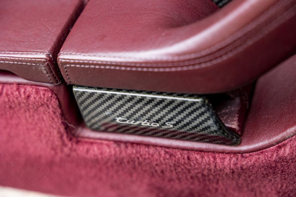 ¿Por qué este viejo Porsche 911 podría venderse por 400.000 euros? 21 Motor16 Porsche 911 Turbo S 993 1997 17 Motor16