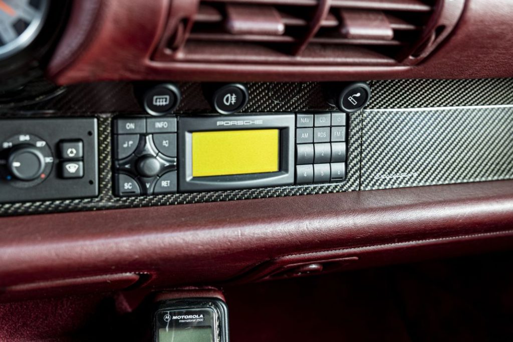 ¿Por qué este viejo Porsche 911 podría venderse por 400.000 euros? 15 Motor16 Porsche 911 Turbo S 993 1997 23 Motor16