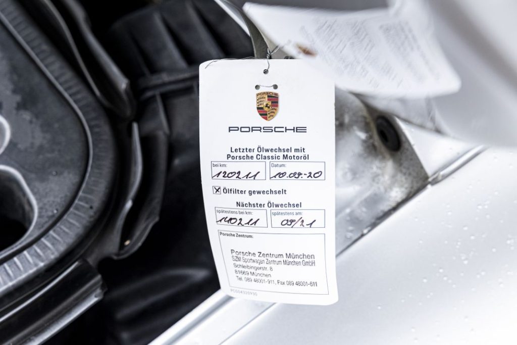 ¿Por qué este viejo Porsche 911 podría venderse por 400.000 euros? 34 Motor16 Porsche 911 Turbo S 993 1997 3 Motor16