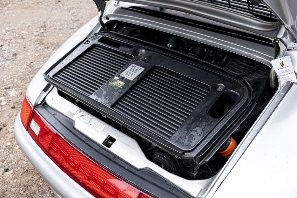 ¿Por qué este viejo Porsche 911 podría venderse por 400.000 euros? 33 Motor16 Porsche 911 Turbo S 993 1997 4 Motor16