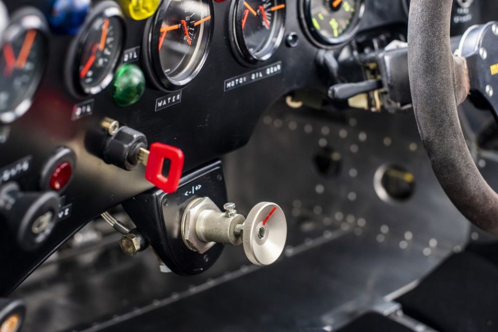 ¿Quieres este Porsche 962 oficial de Le Mans de 1985? Ahora puede ser tuyo 26 Motor16 Porsche 962 24 Horas Le Mans 14 Motor16