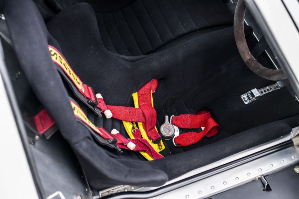 ¿Quieres este Porsche 962 oficial de Le Mans de 1985? Ahora puede ser tuyo 6 Motor16 Porsche 962 24 Horas Le Mans 18 Motor16