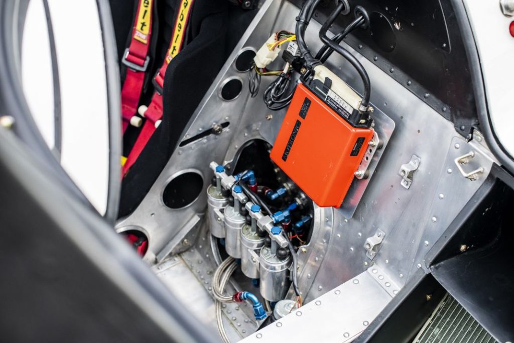 ¿Quieres este Porsche 962 oficial de Le Mans de 1985? Ahora puede ser tuyo 8 Motor16 Porsche 962 24 Horas Le Mans 21 Motor16