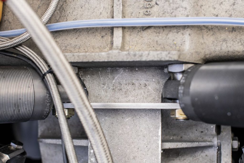 ¿Quieres este Porsche 962 oficial de Le Mans de 1985? Ahora puede ser tuyo 12 Motor16 Porsche 962 24 Horas Le Mans 30 Motor16