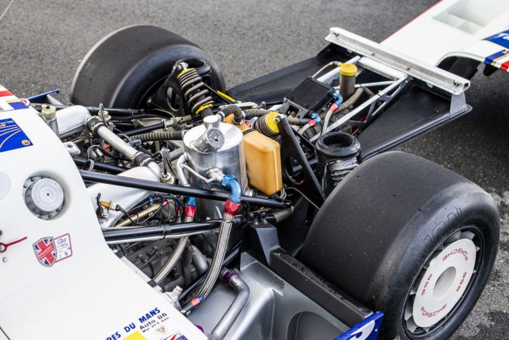 ¿Quieres este Porsche 962 oficial de Le Mans de 1985? Ahora puede ser tuyo 4 Motor16 Porsche 962 24 Horas Le Mans 31 Motor16