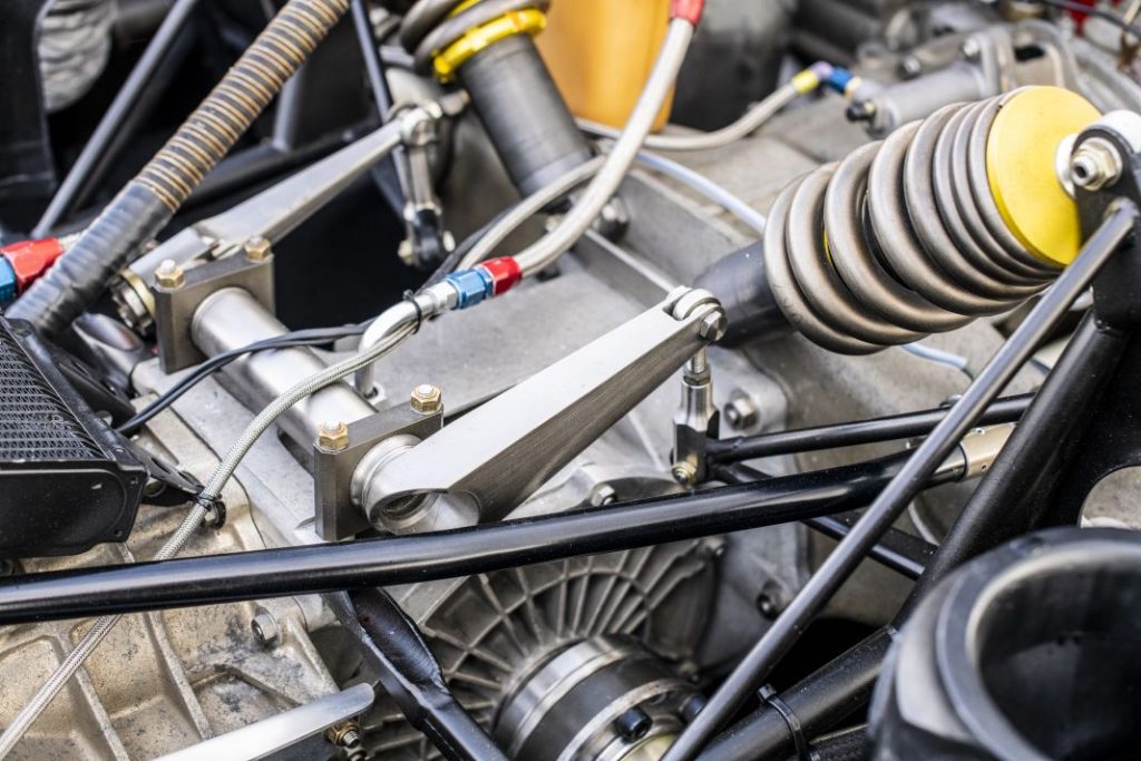 ¿Quieres este Porsche 962 oficial de Le Mans de 1985? Ahora puede ser tuyo 10 Motor16 Porsche 962 24 Horas Le Mans 33 Motor16