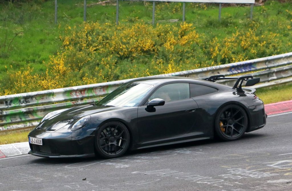El restyling del Porsche 911 GT3 se pone a punto en Nürburgring 9 Motor16 Porsche 992 GT3 Facelift Ring 8 Motor16