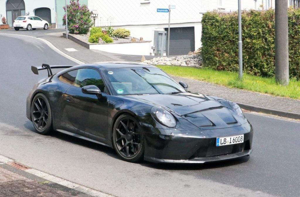 El restyling del Porsche 911 GT3 se pone a punto en Nürburgring 24 Motor16 Porsche 992 GT3 facelift 1 Motor16