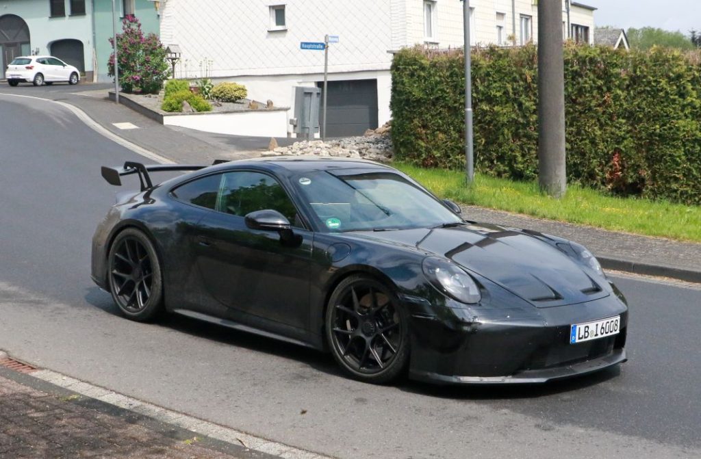 El restyling del Porsche 911 GT3 se pone a punto en Nürburgring 25 Motor16 Porsche 992 GT3 facelift 2 Motor16