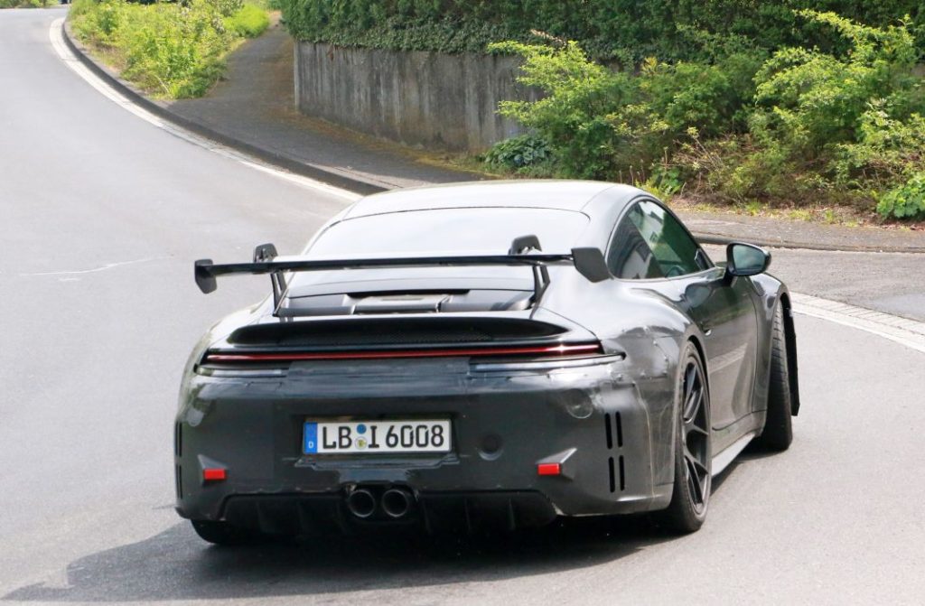 El restyling del Porsche 911 GT3 se pone a punto en Nürburgring 21 Motor16 Porsche 992 GT3 facelift 7 Motor16