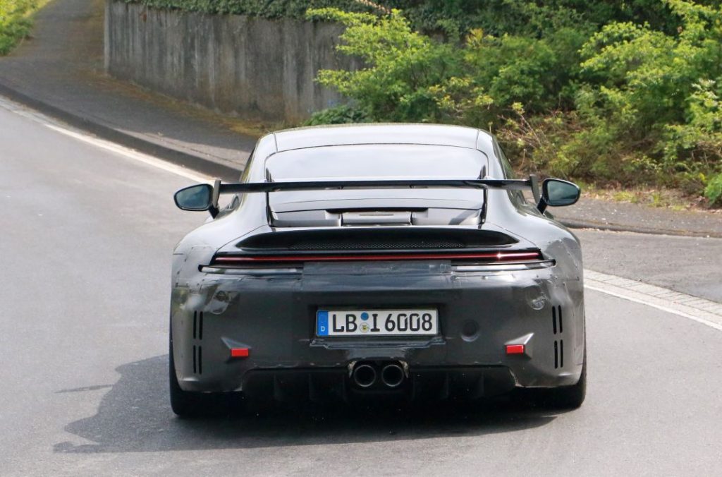 El restyling del Porsche 911 GT3 se pone a punto en Nürburgring 19 Motor16 Porsche 992 GT3 facelift 9 Motor16