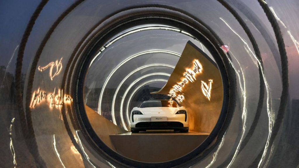 Porsche Festival de Teatro de Aranya en China 75 aniversario2 Motor16