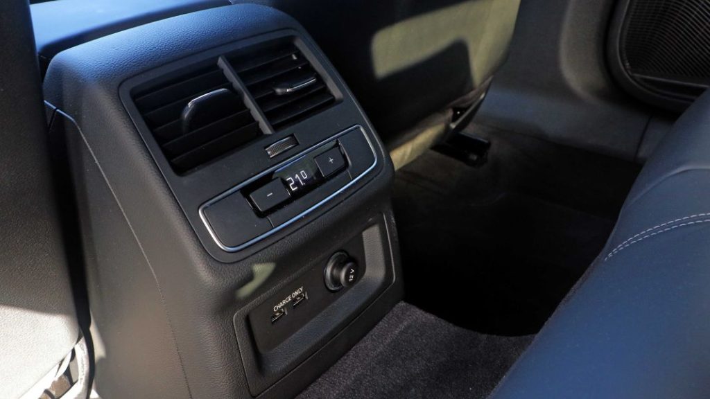 Prueba del Audi A4 35 TFSI S tronic: A la vanguardia del clasicismo 15 Motor16 Prueba Audi A4 35 TFSI S Tronic 9 Motor16