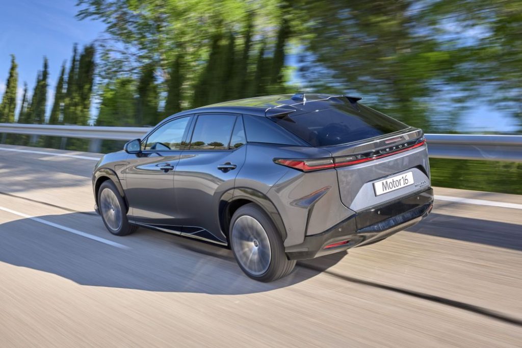 Prueba Lexus RZ 3 Motor16