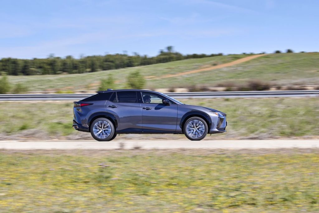 Prueba Lexus RZ 4 Motor16