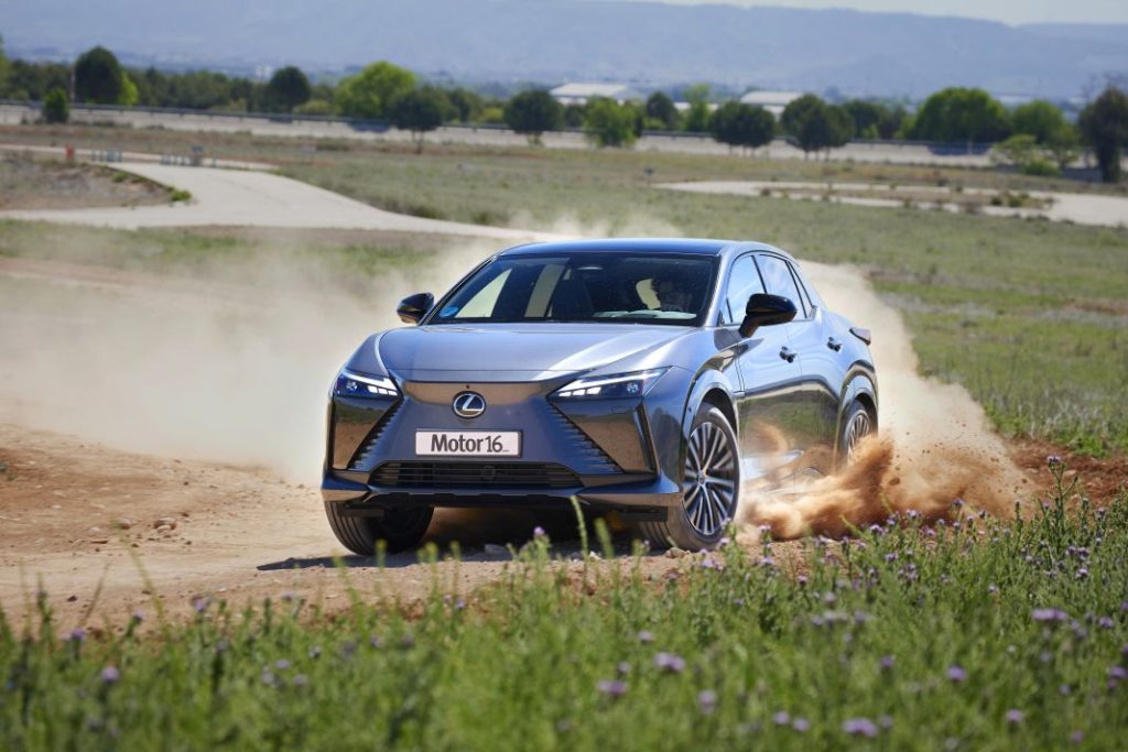 Prueba Lexus RZ 5 Motor16