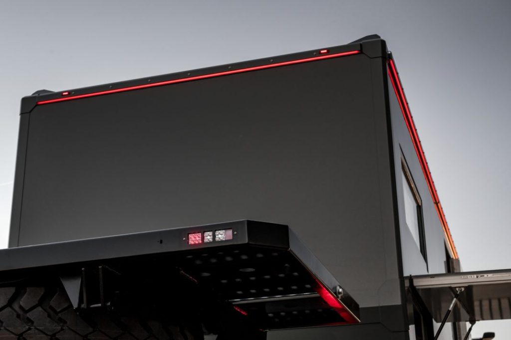 SOD Peak 8x6, la autocaravana más bestia 7 Motor16 SOD Peak 8x6 14 Motor16