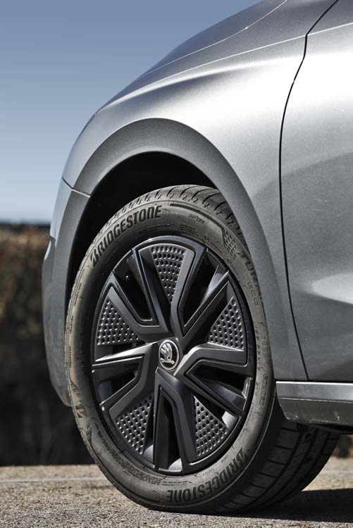 Skoda Fabia 1.0 TSI 95 CV 1 Motor16