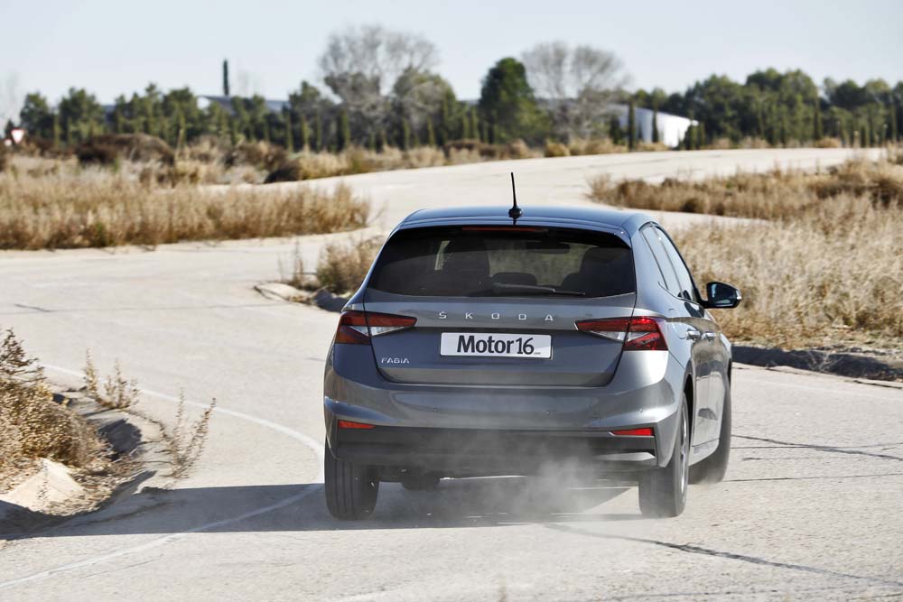 Skoda Fabia 1.0 TSI 95 CV 14 Motor16