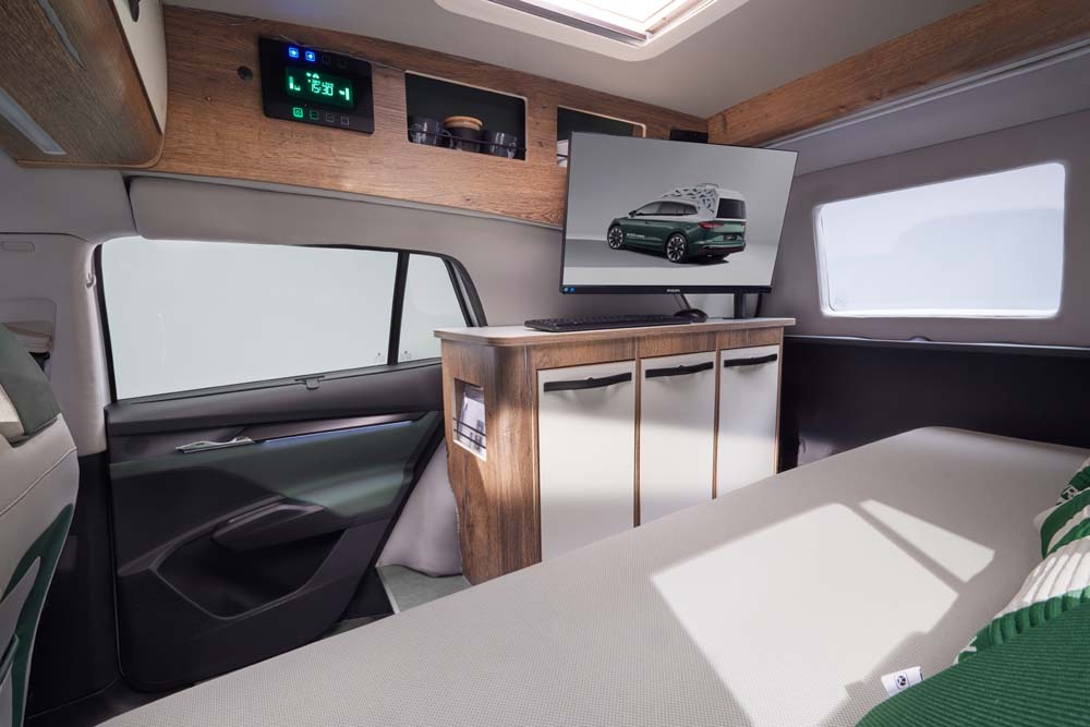 Skoda Roadiaq: para viajar, trabajar, acampar... 15 Motor16 Skoda Roadiaq 21 Motor16