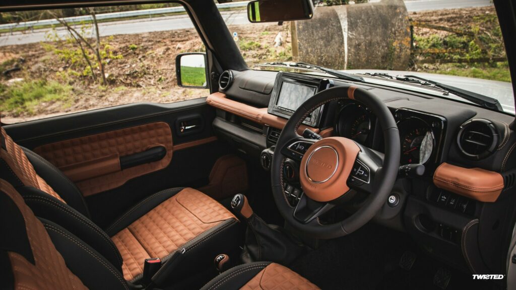 Suzuki Jimny turbo Twisted: 167 CV y un lujoso interior de cuero 1 Motor16 Suzuki Jimny turbo Twisted 9 Motor16