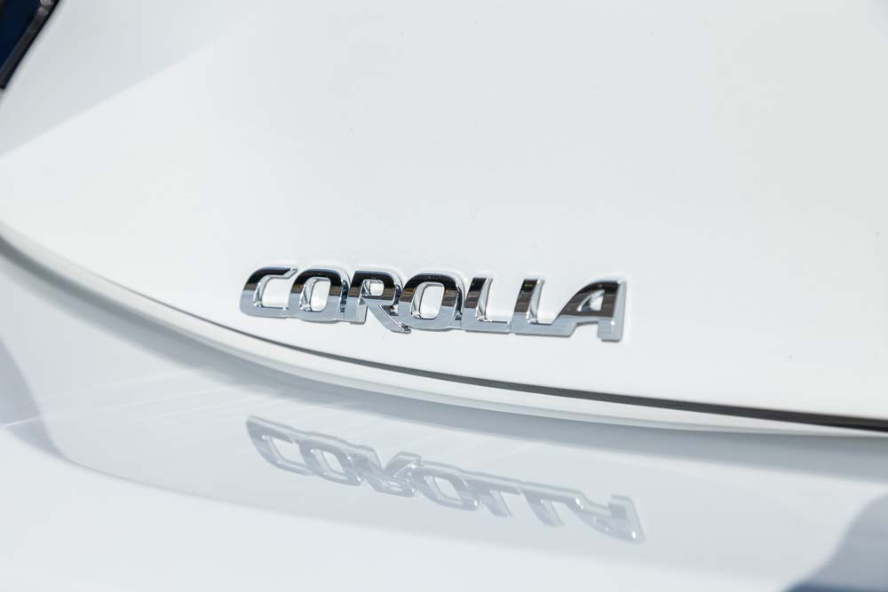 Toyota Corolla 200H GR Sport 5 Motor16