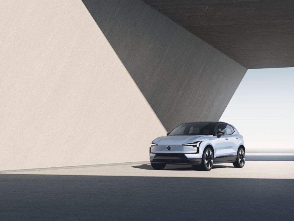 Nuevo Volvo EX30, un SUV eléctrico pequeño, pero poderoso 15 Motor16 VOLVO EX30 5 1 Motor16