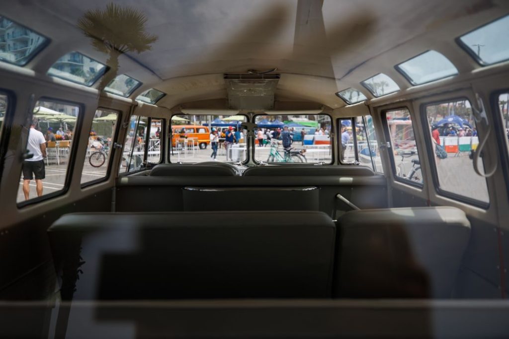 Volkswagen T1 Samba de 1967 3 Motor16