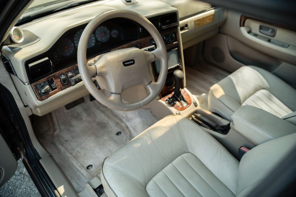 Este Volvo 960 ex Paul Newman con motor V8 de Corvette puede ser tuyo 3 Motor16 Volvo 960 V8 Paul Newman 3 Motor16