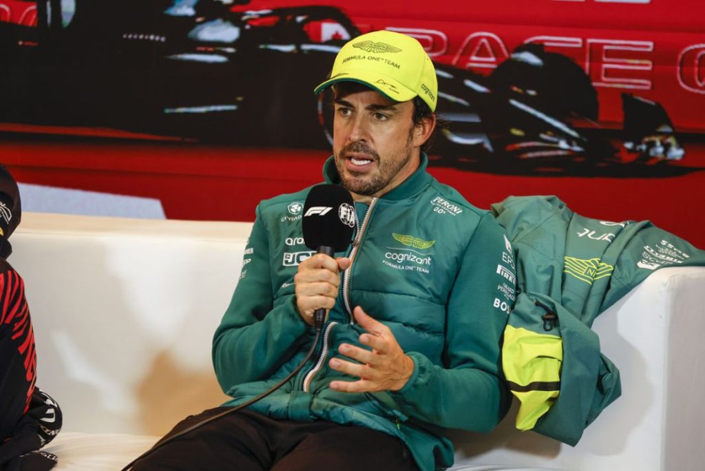 'Si no hubieses tenido que gestionar ese problema...' ¿Están Alonso y Aston Martin más cerca de Red Bull? 5 Motor16 alonso 2 Motor16