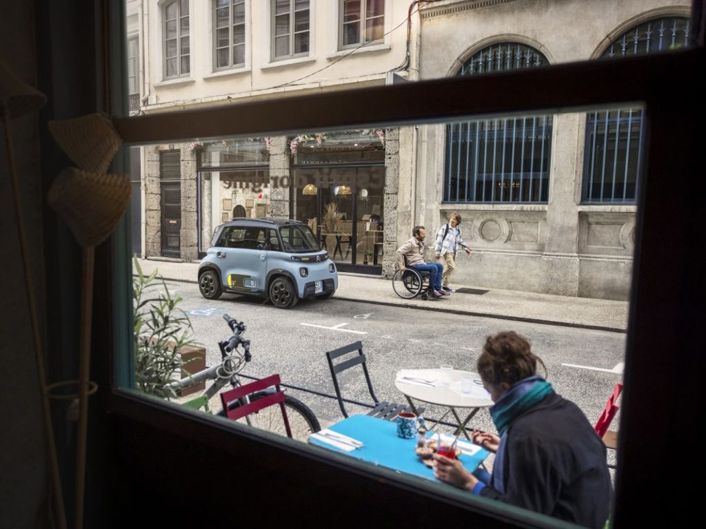 Ami for all: un Citroën para personas con movilidad reducida 11 Motor16 citroen ami for all9 Motor16