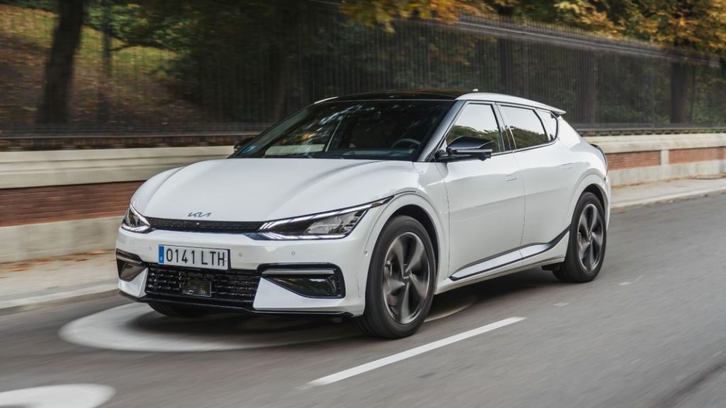 Si piensas dejar tu coche a alguien, este es el trámite que la DGT te va a exigir desde ya 205 Motor16 DGT