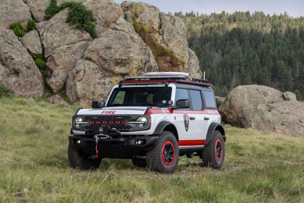 El coche de bomberos más cañero es este Ford Bronco Badlands Sasquatch 6 Motor16 ford bronco coche de bomberos 2 Motor16
