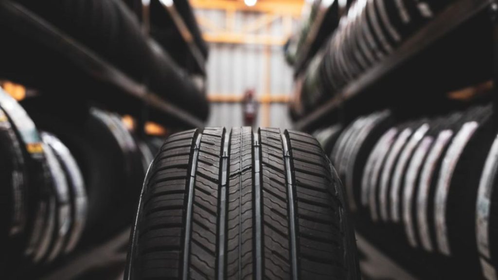 Según la OCU, estos son los neumáticos que jamás debes poner en tu coche 9 Motor16 ránking