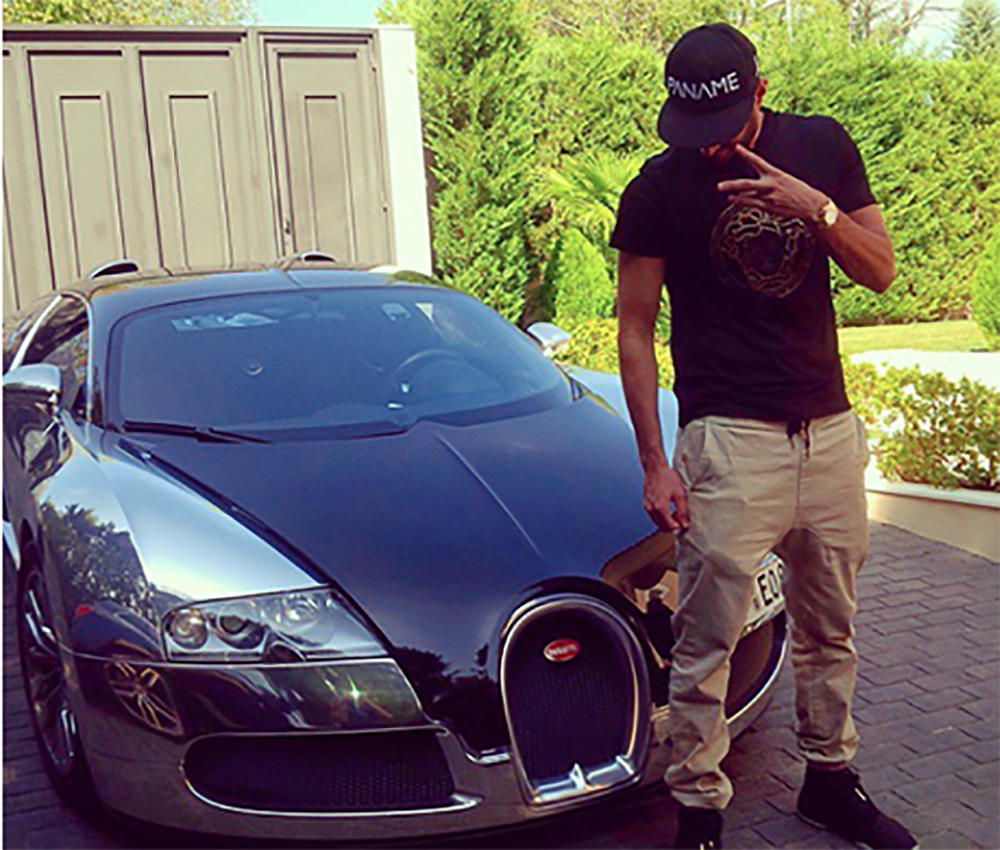Karim Benzema Bugatti Veyron. Imagen.