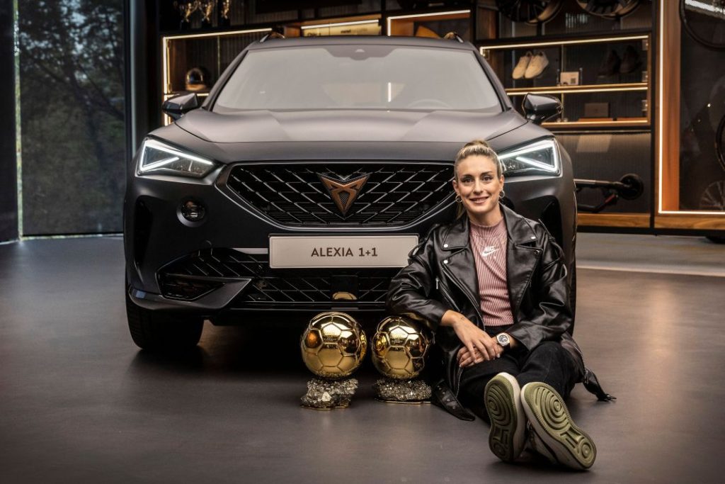 Siete famosos que se han convertido en embajadores de marcas de coches 46 Motor16 imagen 139 Motor16