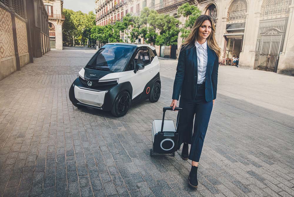 El Silence S04, el biplaza eléctrico de Acciona, ya rueda por la ciudad 2 Motor16 Silence S04.