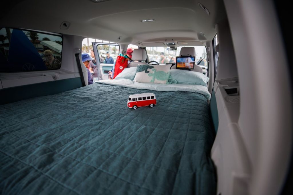 volkswagen id buzz camper 8 Motor16