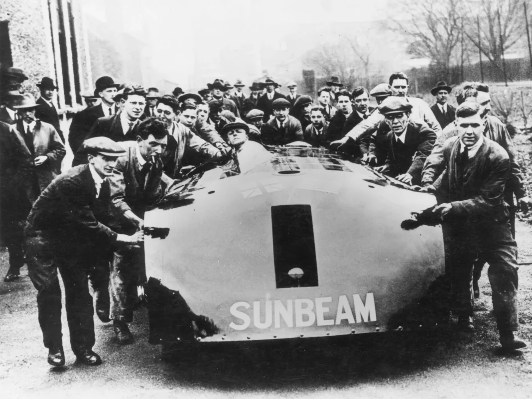 1927 Sunbeam 1000hp 200 millas por hora. Imagen portada.