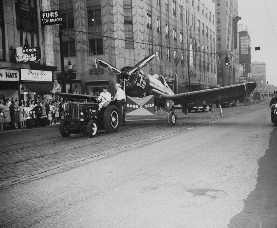 GoodYear fabrica aviones