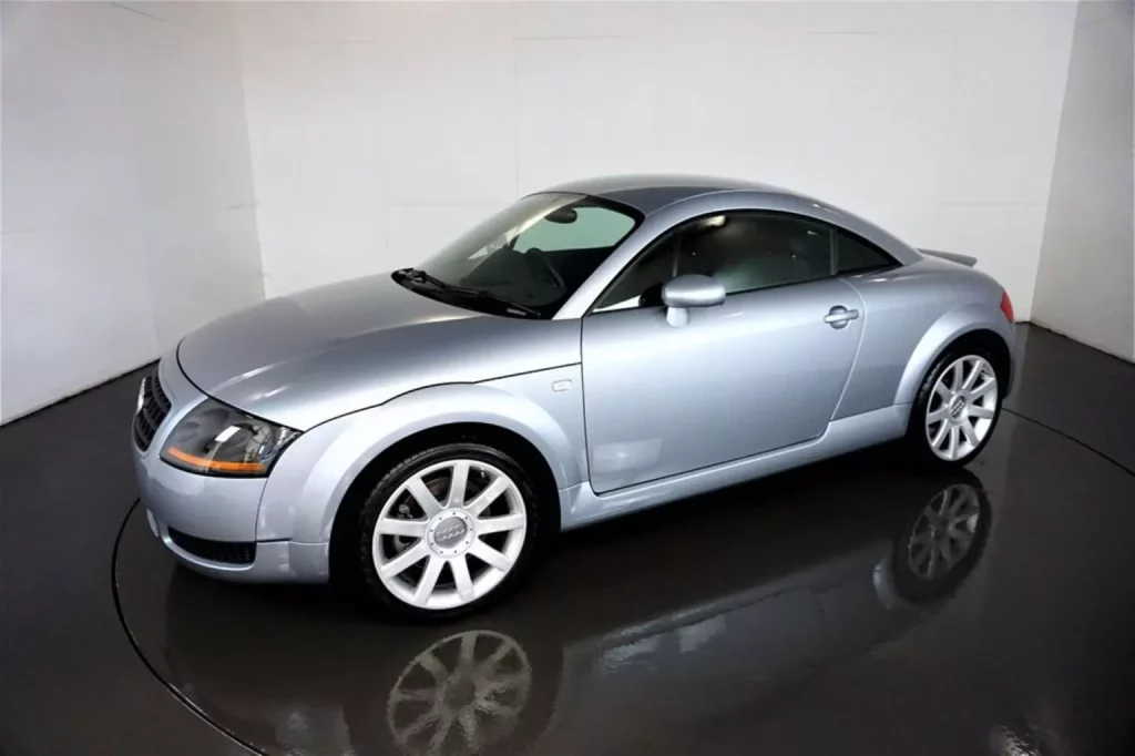 2006 Audi TT MK1 RIX UK 1 Motor16