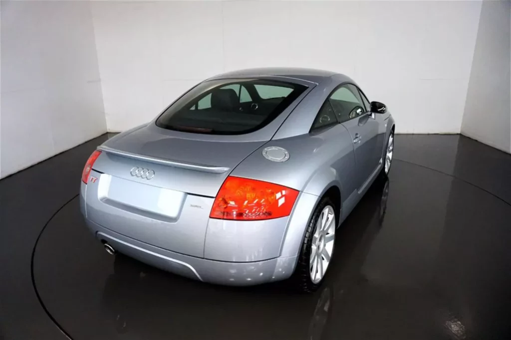 2006 Audi TT MK1 RIX UK 10 Motor16