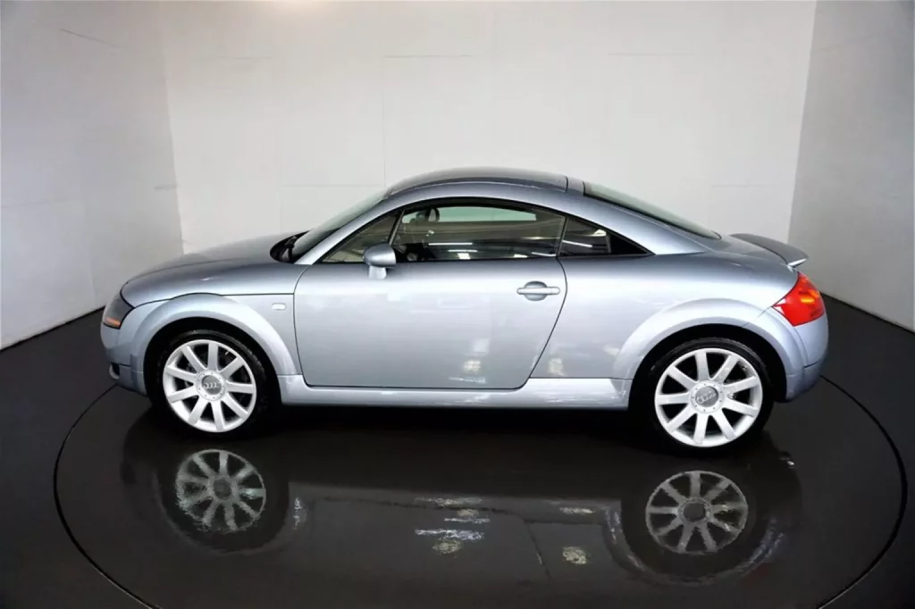 2006 Audi TT MK1 RIX UK 3 Motor16