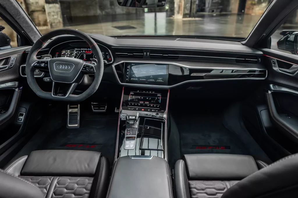 2023 ABT Audi RS7 Sportback Legacy Edition. Imagen interior.