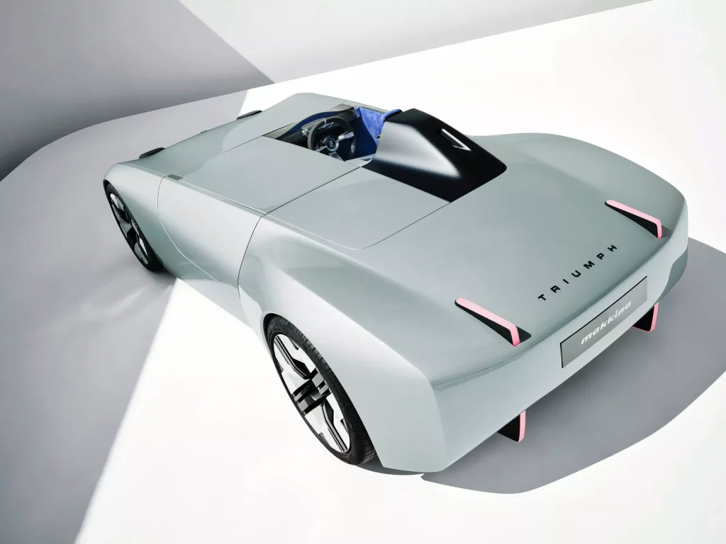 Makkina reedita el Triumph TR25 sobre la base de un BMW i3 21 Motor16 2023 Makkina Triumph TR25 17 Motor16