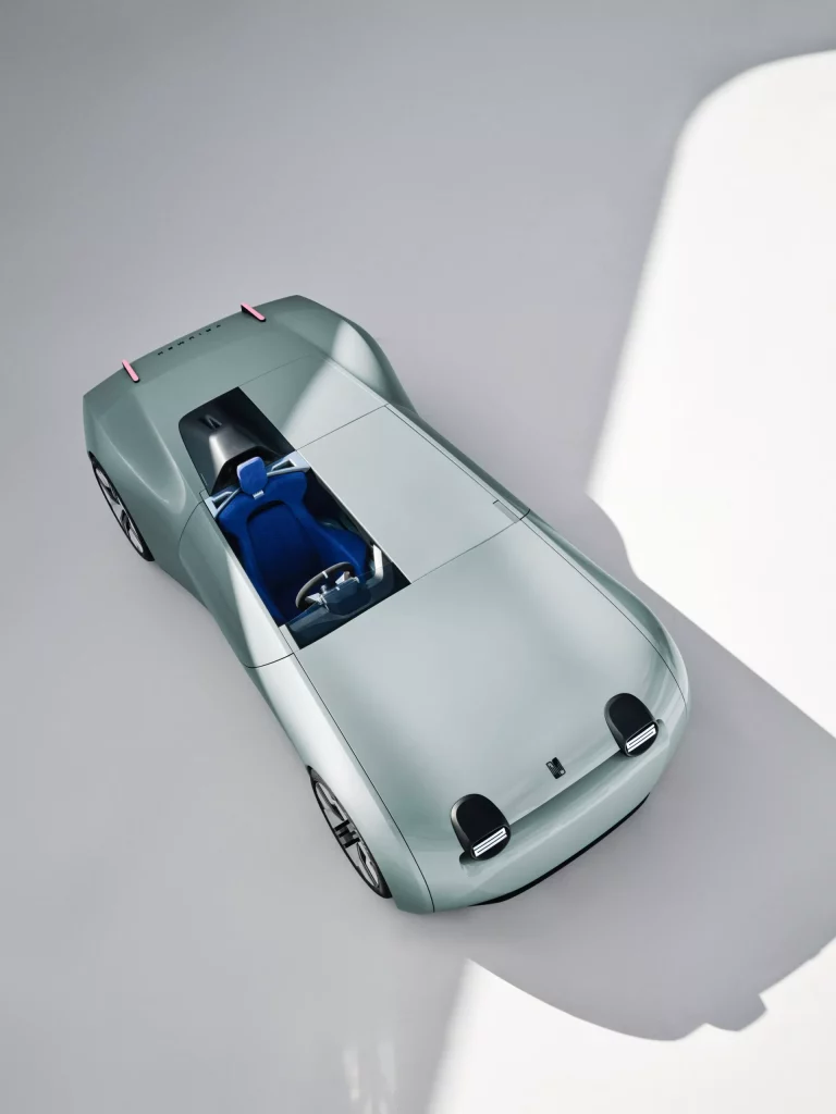 Makkina reedita el Triumph TR25 sobre la base de un BMW i3 28 Motor16 2023 Makkina Triumph TR25 24 Motor16