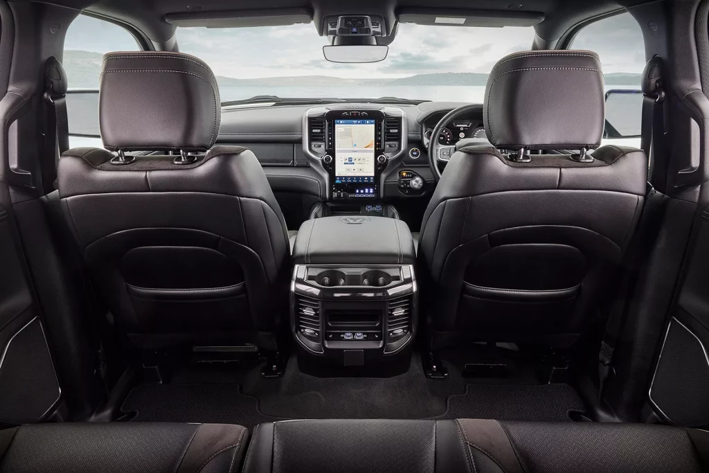 2023 Ram 1500 Laramie Sport 12 Motor16