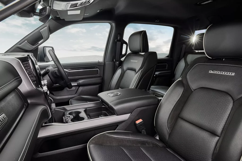 2023 Ram 1500 Laramie Sport 13 Motor16