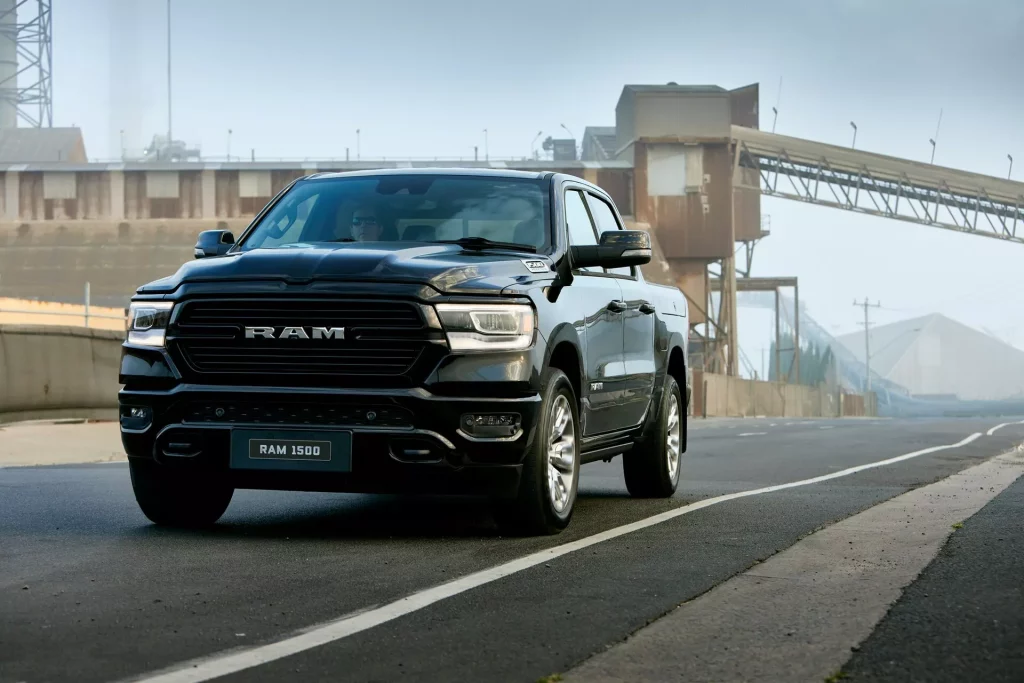 2023 Ram 1500 Laramie Sport 5 Motor16